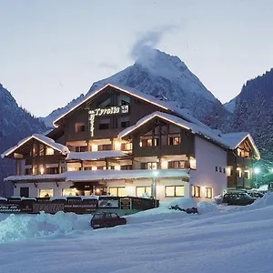 Hotel Tyrolia, Malga Ciapela